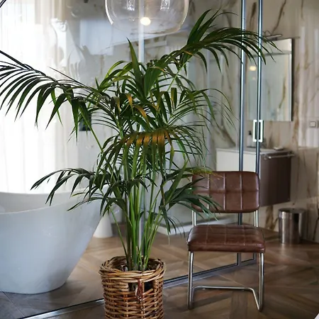 La Resilienza Relais Bed & Breakfast 4*